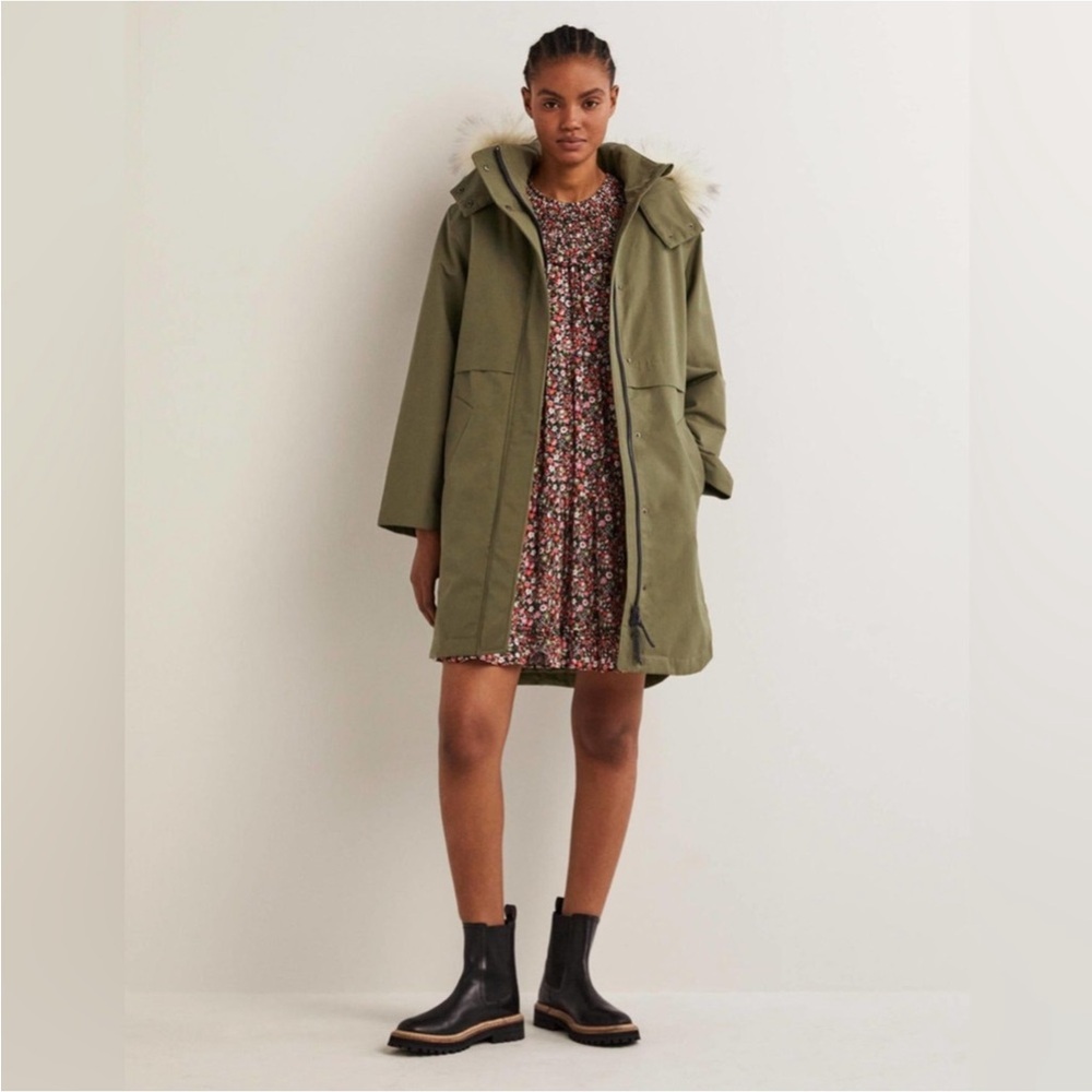 BODEN Waterproof Borg Sherpa lined Hooded Parka Winter puffy Snap Coat Size 12